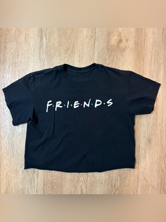FRIENDS Tops - FRIENDS Cropped Tee